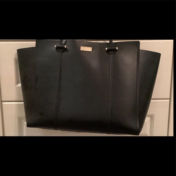 Kate Spade Tote in Black, Excellent Condition - Picture 3 of 13